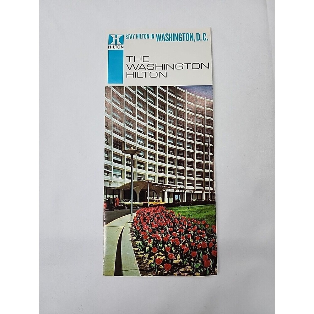 1975 HILTON HOTEL WASHINGTON D.C.  BROCHURE FOLDER TRAVEL VINTAGE !